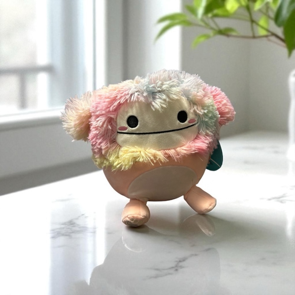 Squishmallow NWT 9” Diane Rainbow plush toy
